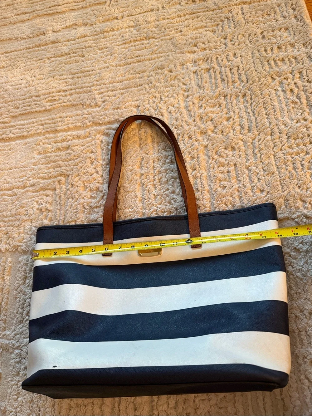 Michael Kors classic navy